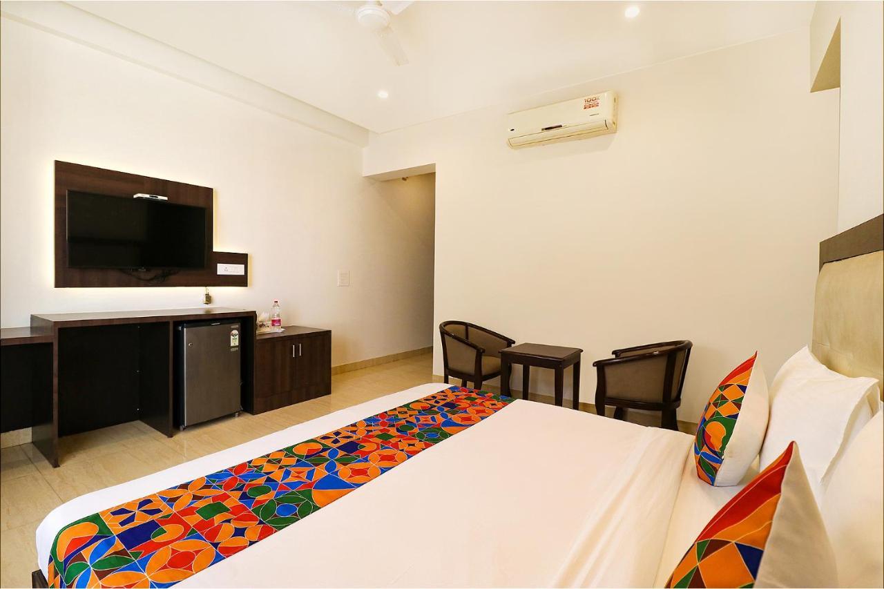 Fabhotel Oyster Villa Gurgaon Ngoại thất bức ảnh